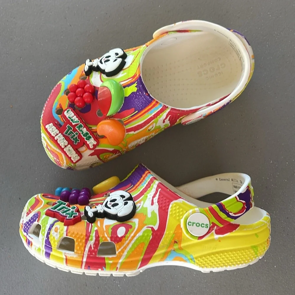 Crocs x Trix Cereal Collab Kids Size 11 Fruity Classic Clog